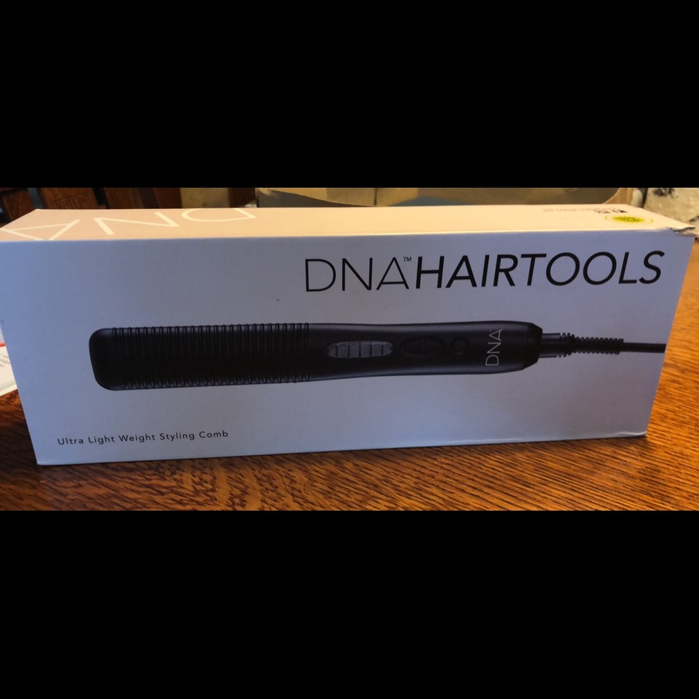 New DNA Hair Tools Ultra Light Weight Styling Comb